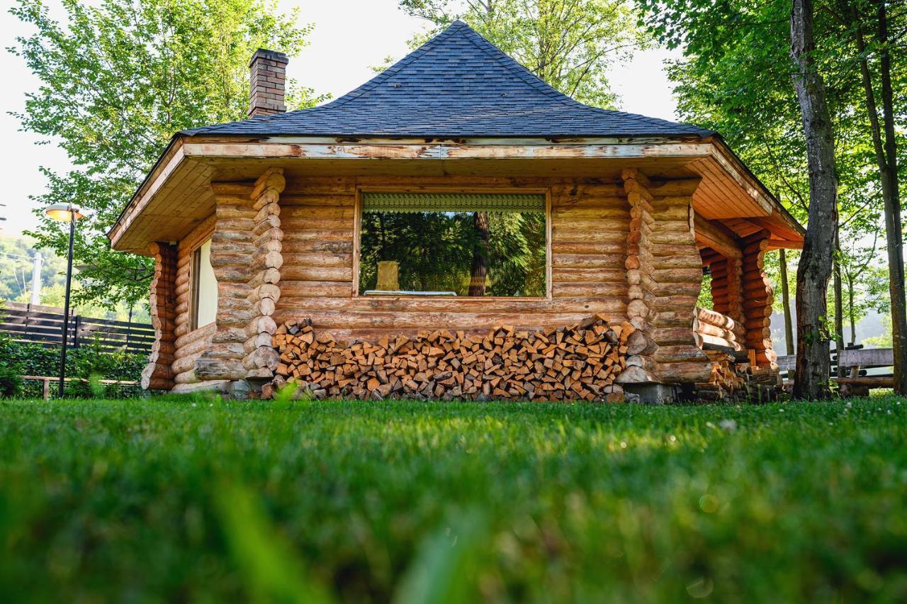 Pension Pîrîu' Morii Gura Humorului Extérieur photo